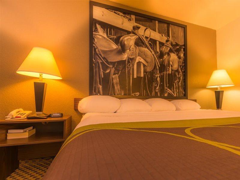 Motel Super 8 By Wyndham Oklahoma Airport Fairgrounds West Exterior foto